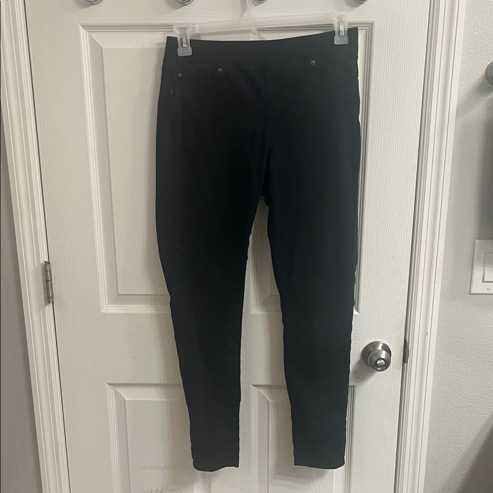 Essentials Black Pull-On Jeggings